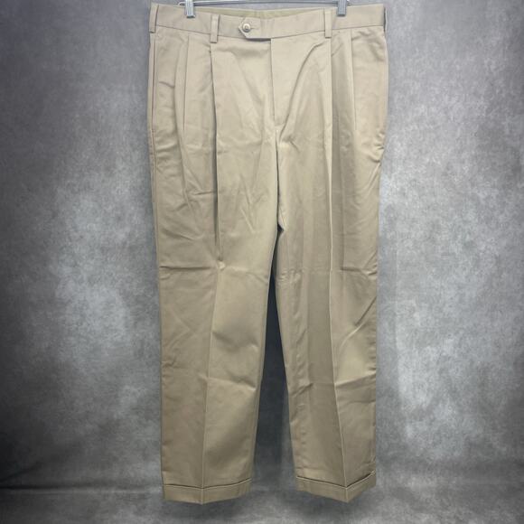 Jos A Bank Travelers Collection Mens 36x29 Chinos Khaki Pleated Cuffed Preppy - Picture 7 of 7